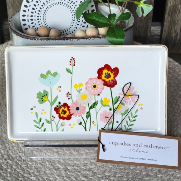 cupcakes & cashmere Other - NWT cupcakes & cashmere rectangular floral trinket dish gold border cera…